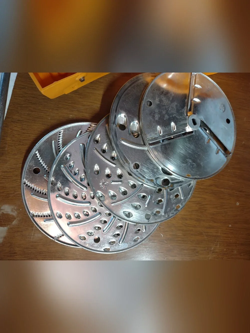 Vintage Moulinex Mouli-Julienne 445 Orange Rotary Food Grater 5 Discs France